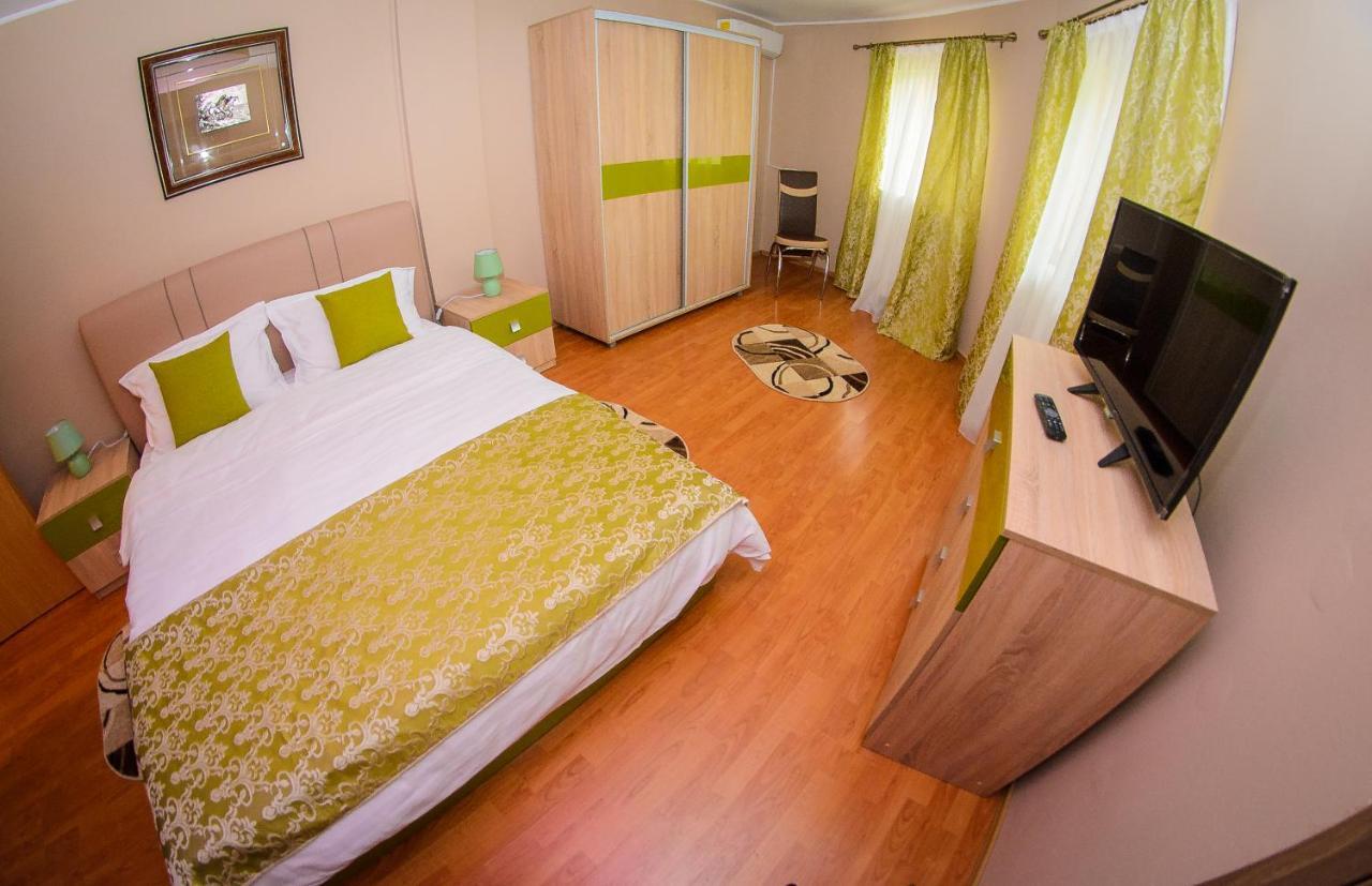 Hotel Casa Liana Oradea Zewnętrze zdjęcie