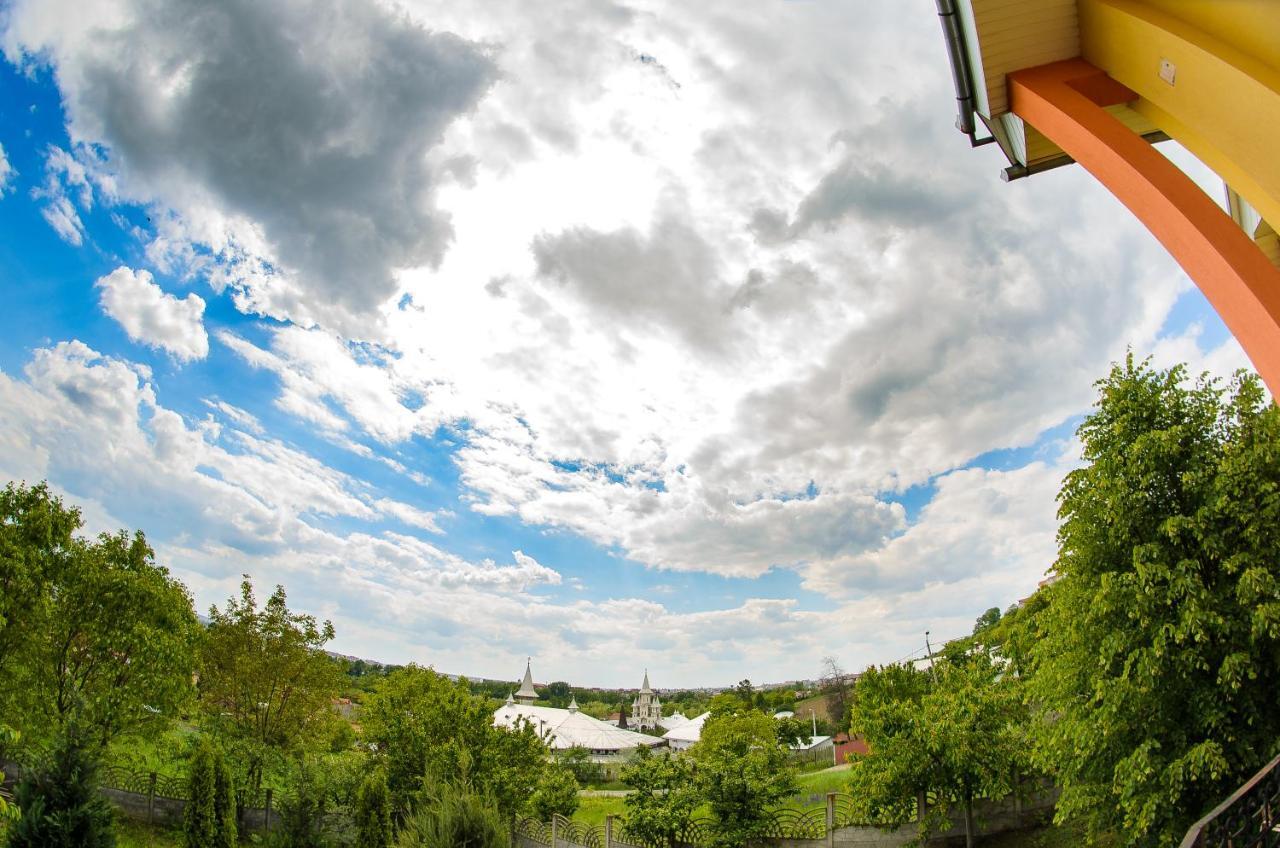 Hotel Casa Liana Oradea Zewnętrze zdjęcie